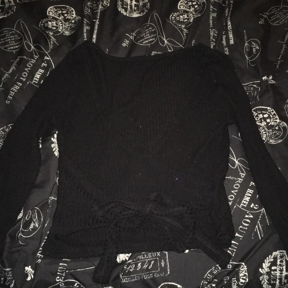 Black long sleeve  wrap around crop top